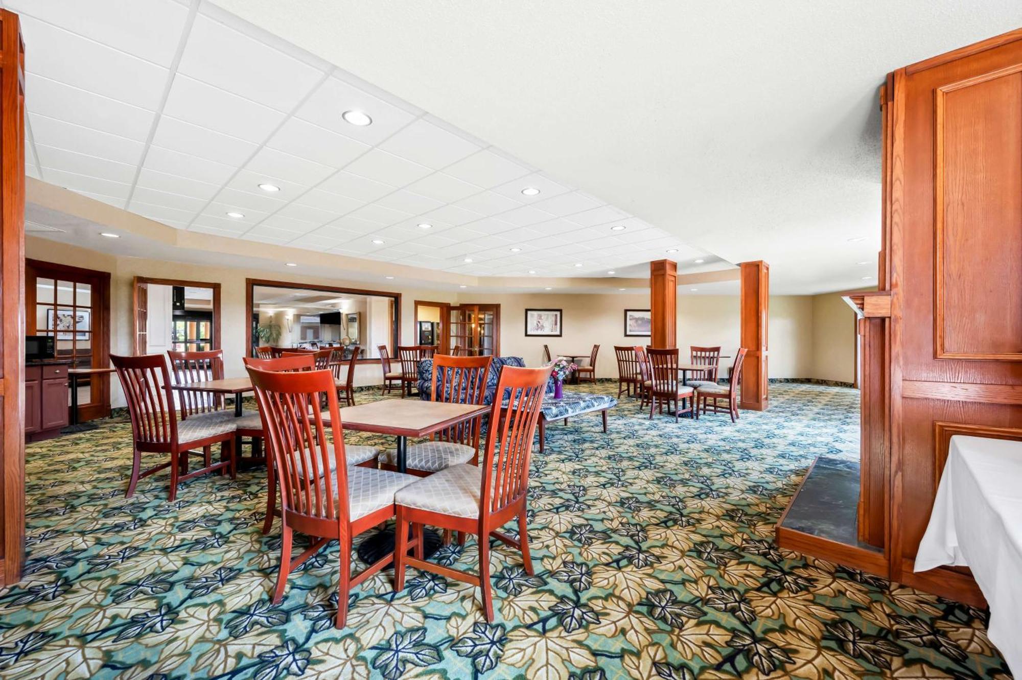 Best Western Annawan Inn Exterior photo