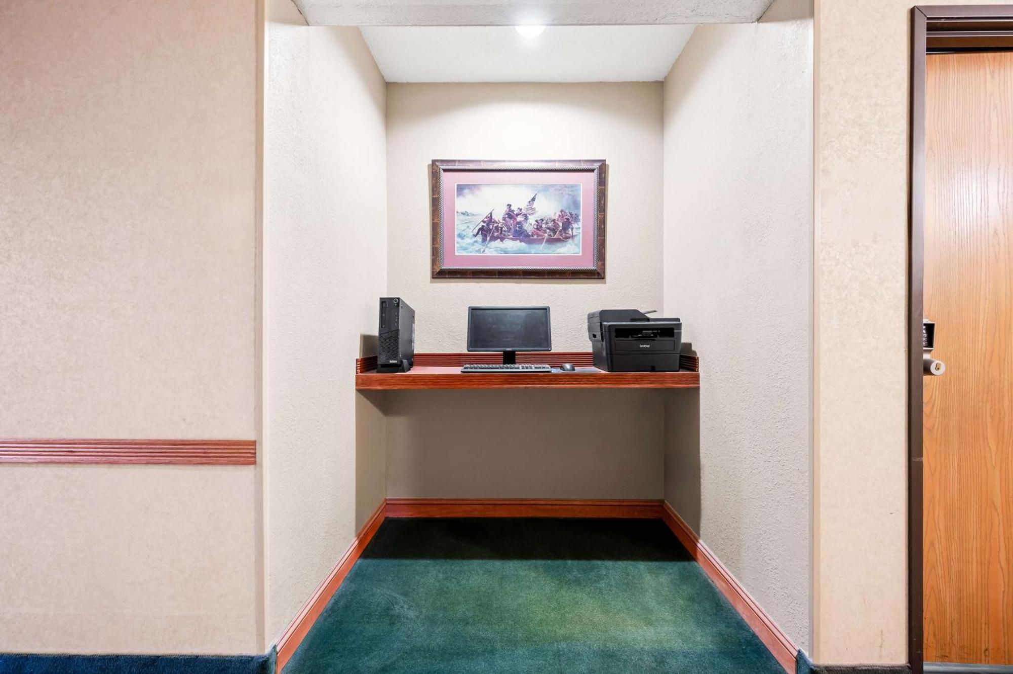Best Western Annawan Inn Exterior photo