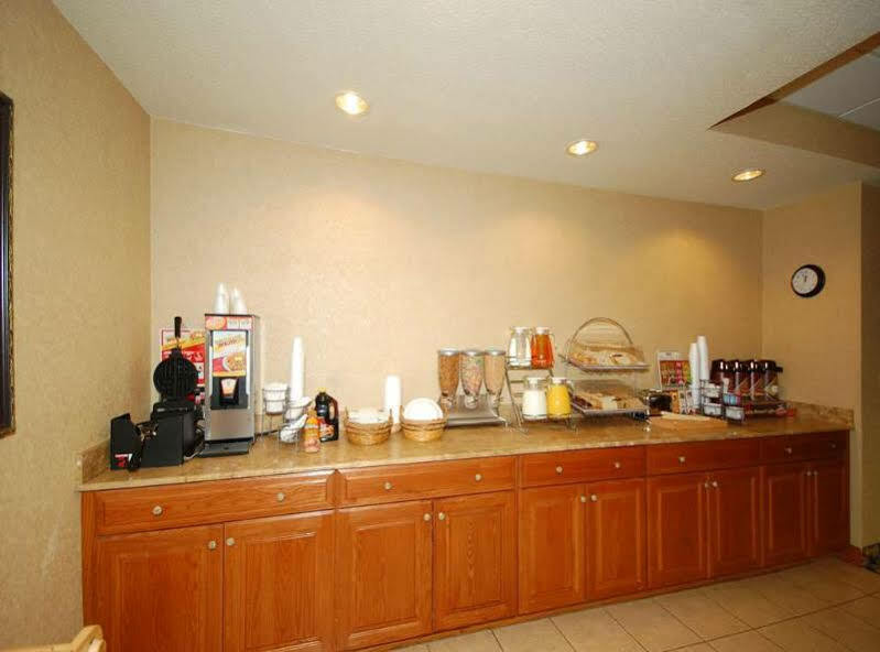 Best Western Annawan Inn Exterior photo